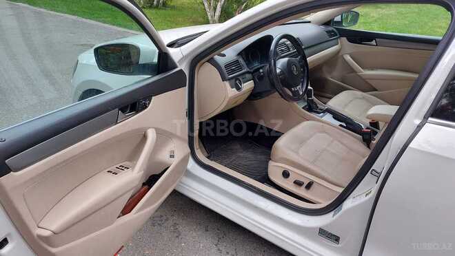 Volkswagen Passat 2013, 330,000 km - 1.8 л - Bakı