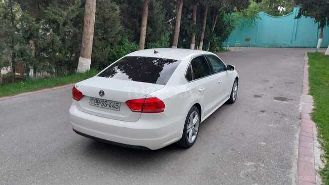 Volkswagen Passat 2013, 330,000 km - 1.8 л - Bakı
