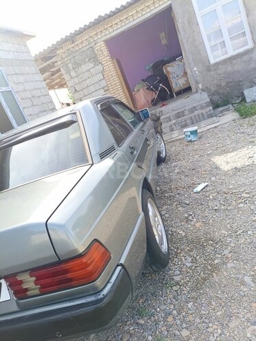 Mercedes 190 1990, 250,000 km - 2.0 l - Naxçıvan