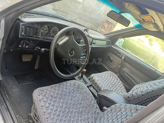 Mercedes 190 1990, 250,000 km - 2.0 l - Naxçıvan