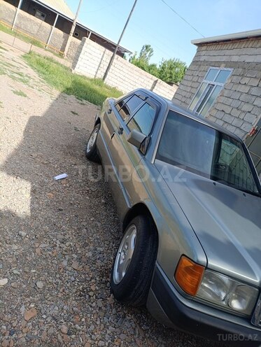 Mercedes 190 1990, 250,000 km - 2.0 l - Naxçıvan