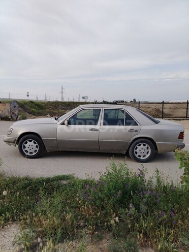 Mercedes E 230 1990, 458,905 km - 2.3 l - Bakı