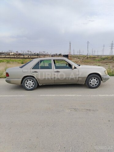 Mercedes E 230 1990, 458,905 km - 2.3 l - Bakı