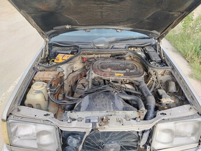 Mercedes E 230 1990, 458,905 km - 2.3 l - Bakı