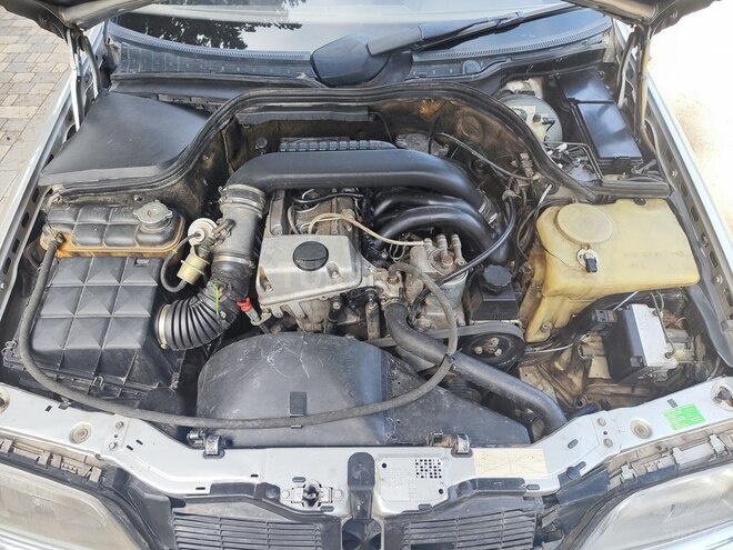 Mercedes C 220 d 1997, 669,450 km - 2.2 l - Qazax