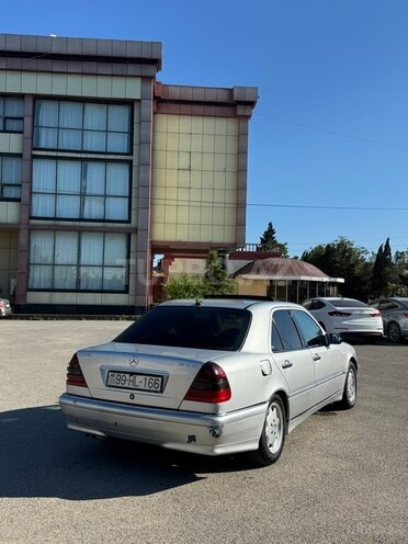 Mercedes C 200 1998, 260,000 km - 2.0 l - Bakı