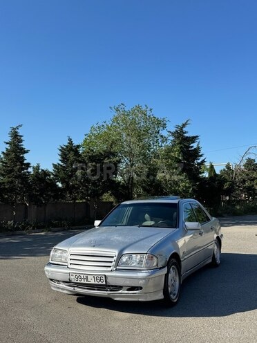 Mercedes C 200 1998, 260,000 km - 2.0 l - Bakı
