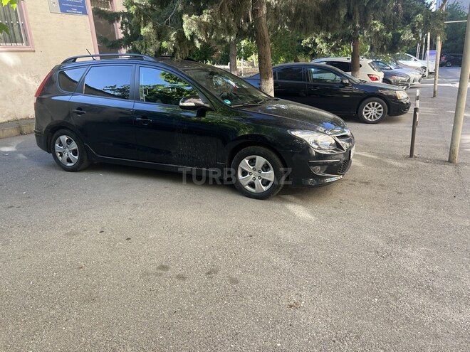 Hyundai i30 2010, 242,000 km - 1.6 l - Bakı