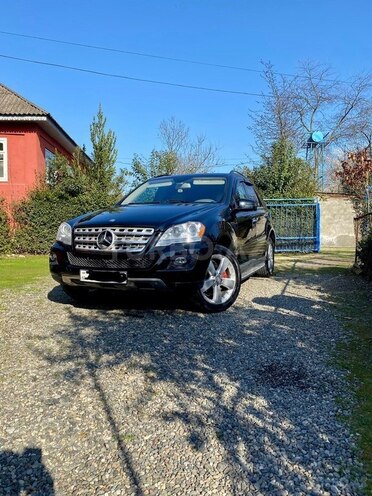 Mercedes ML 350 4MATIC 2010, 215,000 km - 3.5 l - Astara