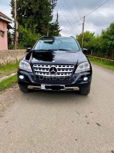 Mercedes ML 350 4MATIC 2010, 215,000 km - 3.5 l - Astara