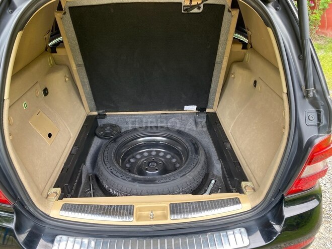 Mercedes ML 350 4MATIC 2010, 215,000 km - 3.5 l - Astara