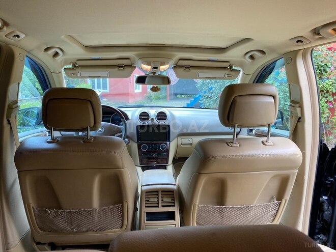Mercedes ML 350 4MATIC 2010, 215,000 km - 3.5 l - Astara