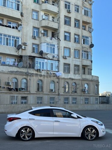 Hyundai Avante 2014, 180,000 km - 1.6 l - Bakı