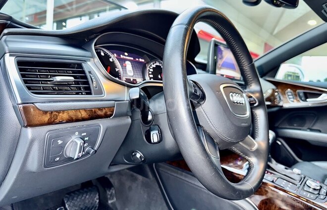 Audi A7 2014, 83,090 km - 3.0 l - Bakı