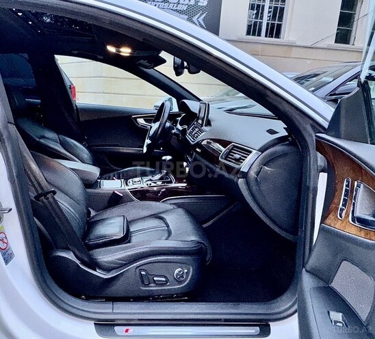 Audi A7 2014, 83,090 km - 3.0 l - Bakı