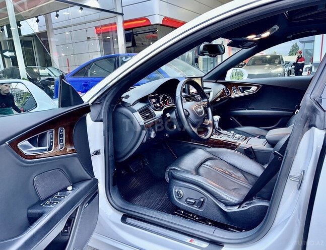 Audi A7 2014, 83,090 km - 3.0 l - Bakı