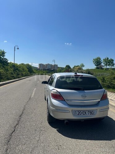 Opel Astra 2005, 310,000 km - 1.4 l - Quba