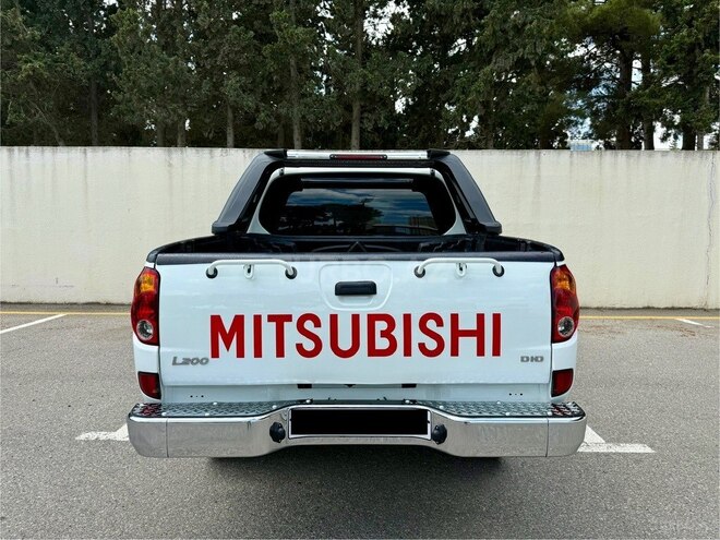 Mitsubishi L200 2012, 174,325 km - 2.5 l - Bakı