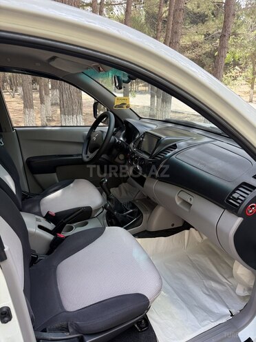 Mitsubishi L200 2012, 174,325 km - 2.5 l - Bakı