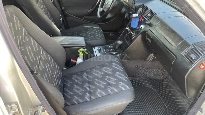 Mercedes C 180 2000, 441,000 km - 1.8 l - Bərdə