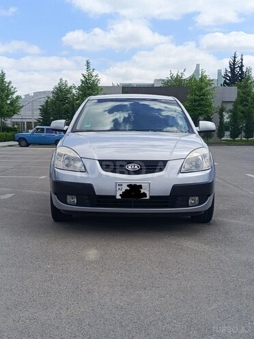 Kia Rio 2006, 338,000 km - 1.4 l - Salyan