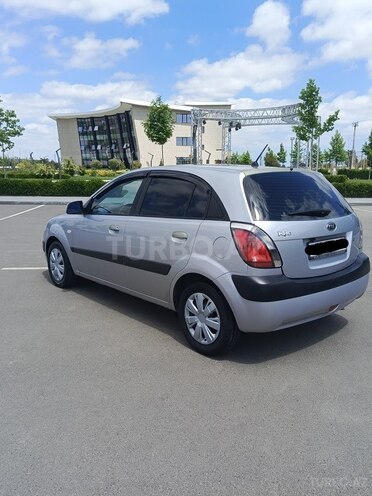 Kia Rio 2006, 338,000 km - 1.4 l - Salyan