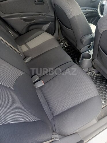 Kia Rio 2006, 338,000 km - 1.4 l - Salyan