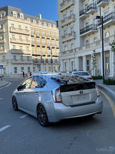 Toyota Prius 2011, 240,000 km - 1.8 l - Bakı