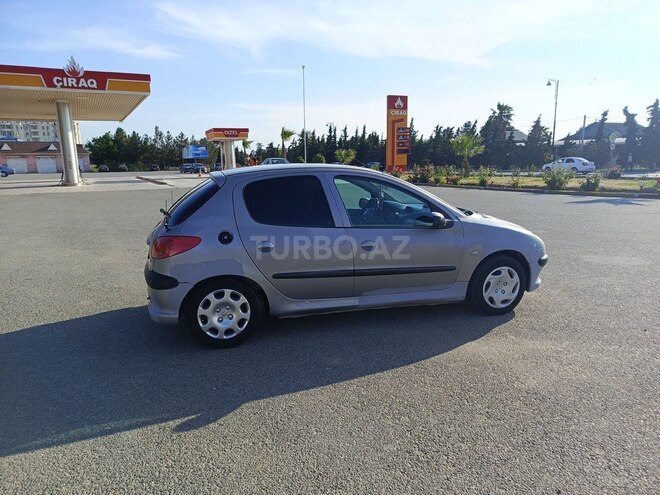 Peugeot 206 2004, 470,000 km - 1.4 l - Şirvan