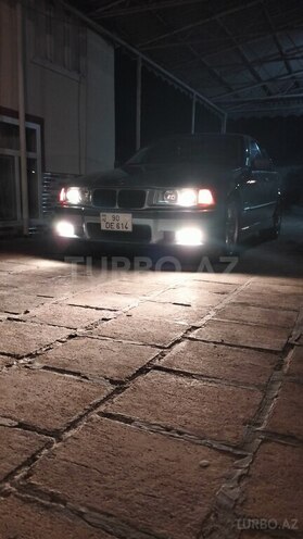 BMW 320 1995, 605,959 km - 2.0 l - Salyan