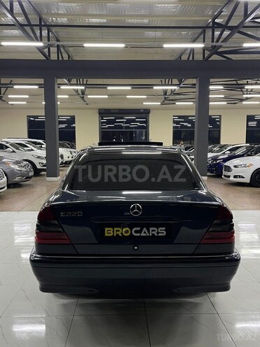 Mercedes C 220 1998, 240,522 km - 2.2 л - Sumqayıt