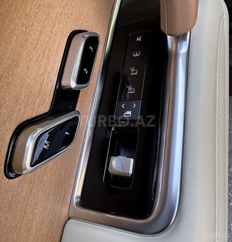 Land Rover Range Rover 2023, 22,000 km - 4.4 л - Bakı