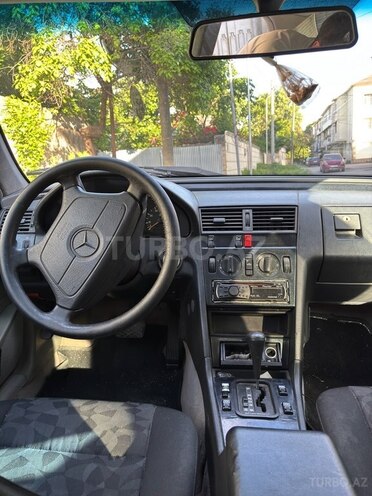 Mercedes C 180 1994, 298,000 km - 1.8 l - İsmayıllı