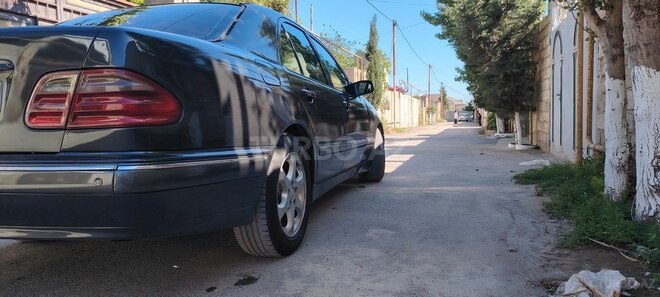 Mercedes E 220 d 2000, 356,000 km - 2.2 l - Bakı
