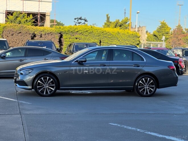 Mercedes E 300 e-10