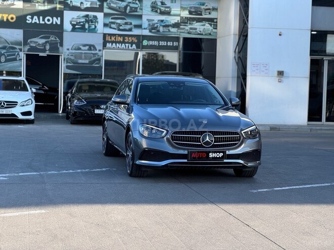 Mercedes E 300 e-15