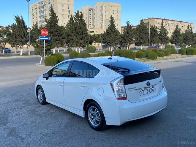 Toyota Prius 2010, 320,000 km - 1.8 л - Bakı