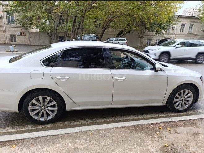 Volkswagen Passat 2012, 187,340 km - 2.5 l - Bakı