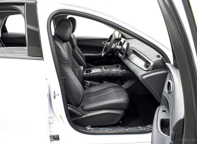 BYD Seal 05-18
