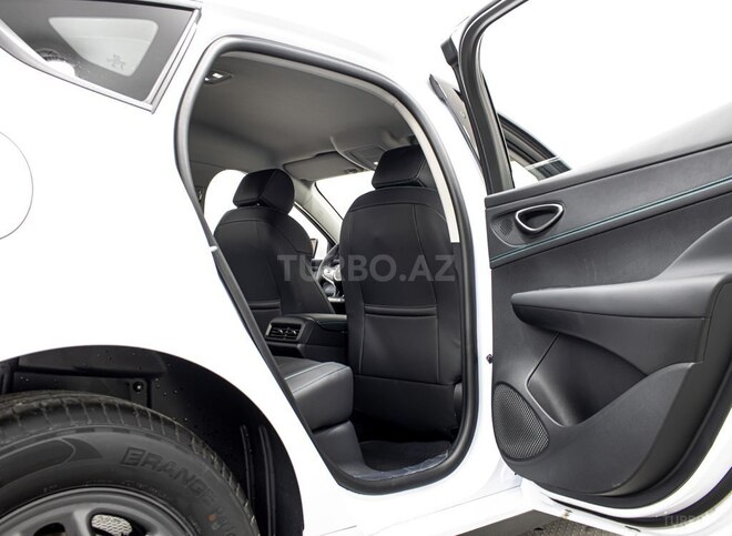 BYD Seal 05-16