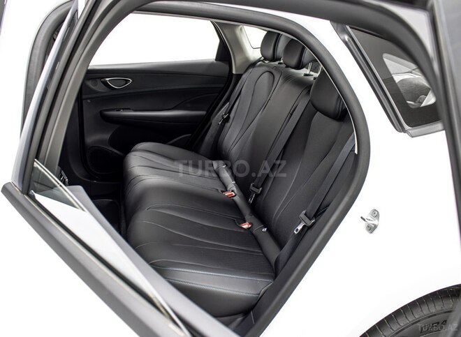BYD Seal 05-15