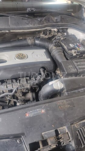 Volkswagen Passat 2010, 310,058 km - 2.0 л - Tovuz