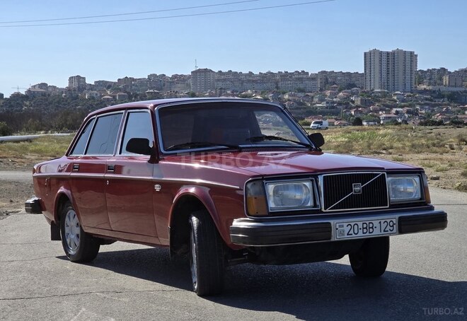 Volvo  1977, 350,000 km - 2.9 l - Gəncə