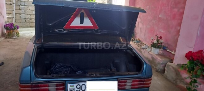 Mercedes 190 1991, 220,000 km - 2.0 l - Bakı