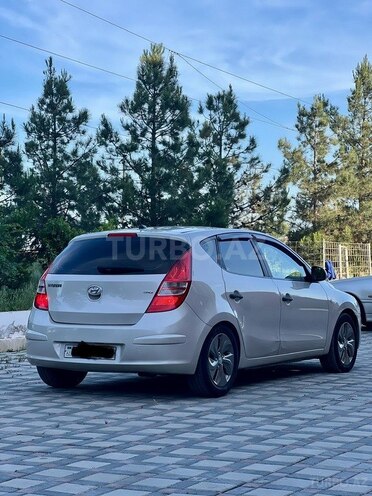 Hyundai i30 2007, 217,000 km - 1.6 л - Şirvan