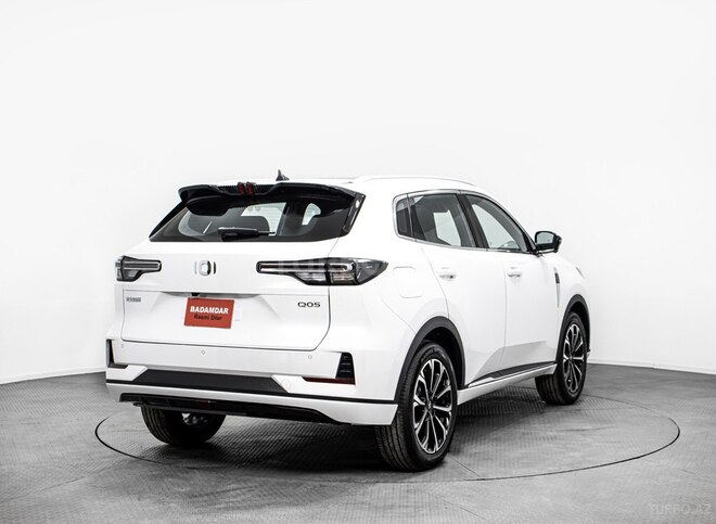 Changan Qiyuan Q05-3