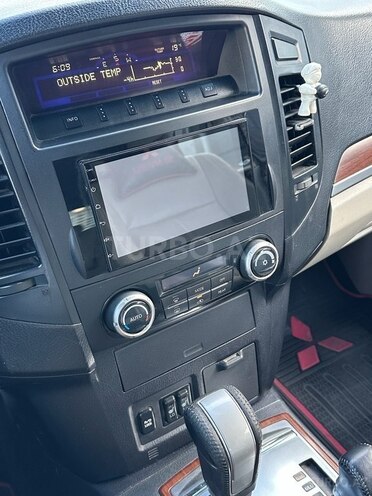 Mitsubishi Pajero 2007, 266,000 km - 3.0 l - Bakı