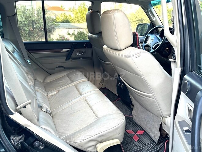 Mitsubishi Pajero 2007, 266,000 km - 3.0 l - Bakı