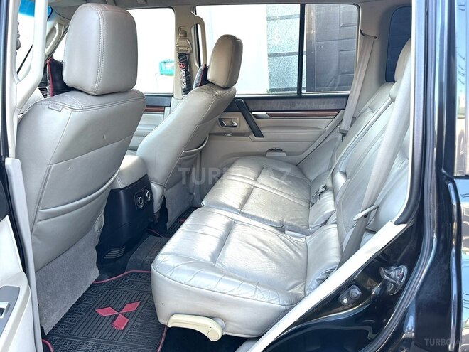 Mitsubishi Pajero 2007, 266,000 km - 3.0 l - Bakı