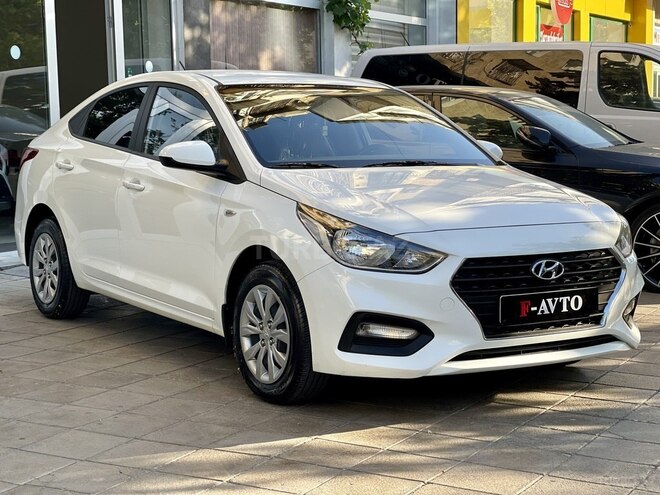 Hyundai Accent-3